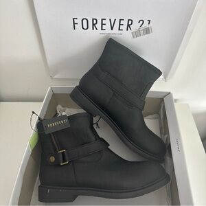 Forever 21 Black Ankle Booties Size 7.5